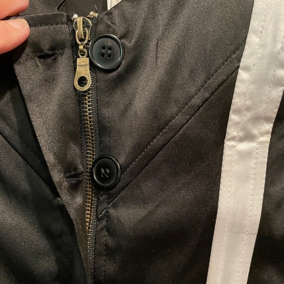 Black and White Corset - Picture 7 of 13